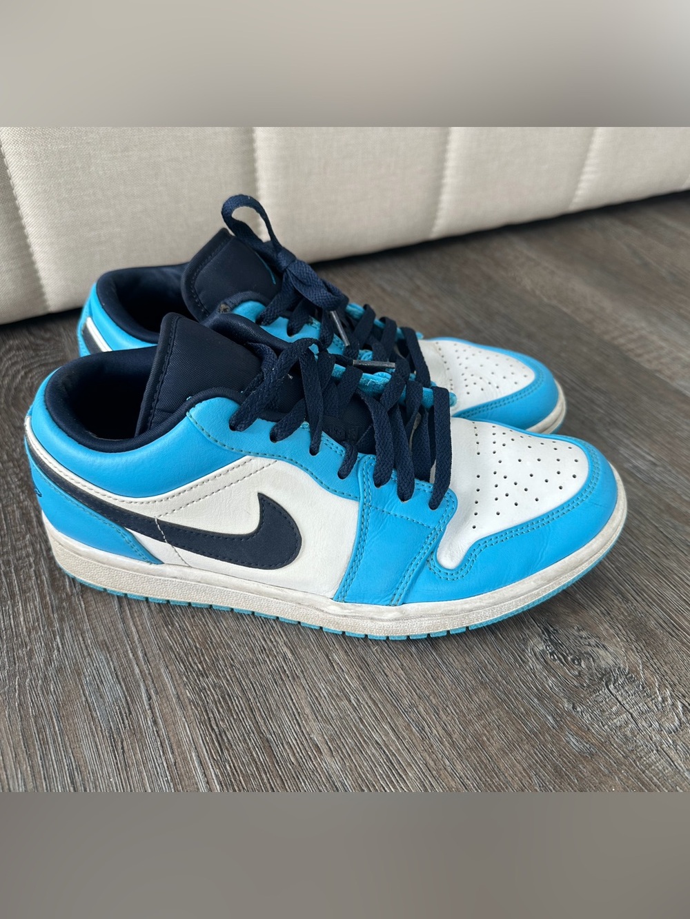 Air Jordan 1 Low UNC